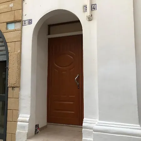 بيت للعطل Monolocale Pia غالّيبولي